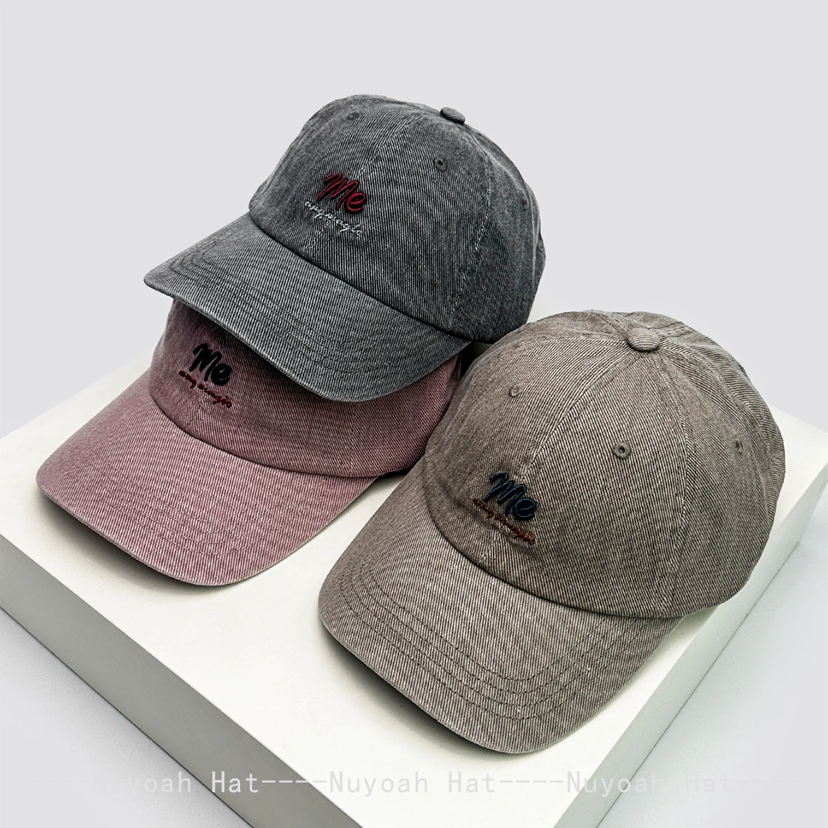 New Men Women Simple Embroidered 3D me Letters Baseball Hats Sunshade Retro Versatile Casual Peaked Caps Street Fashion Outdoor
New Men Women Simple Embroidered 3D me Letters Baseball Hats Sunshade Retro Versatile Casual Peaked Caps Street Fashion Outdoor