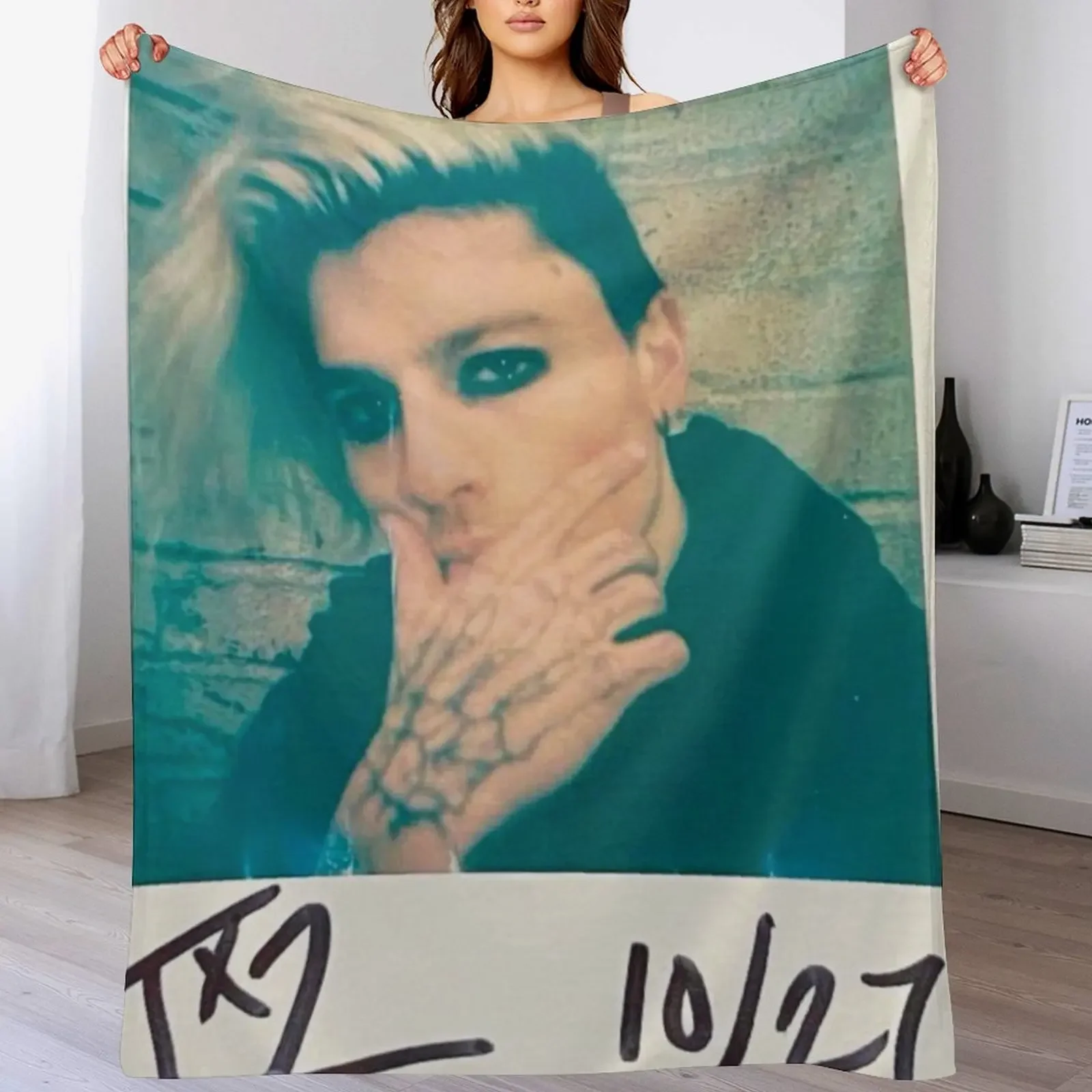 TX2 Throw Blanket Soft Solid Color Blanket for Couch Bed
TX2 Throw Blanket Soft Solid Color Blanket for Couch Bed