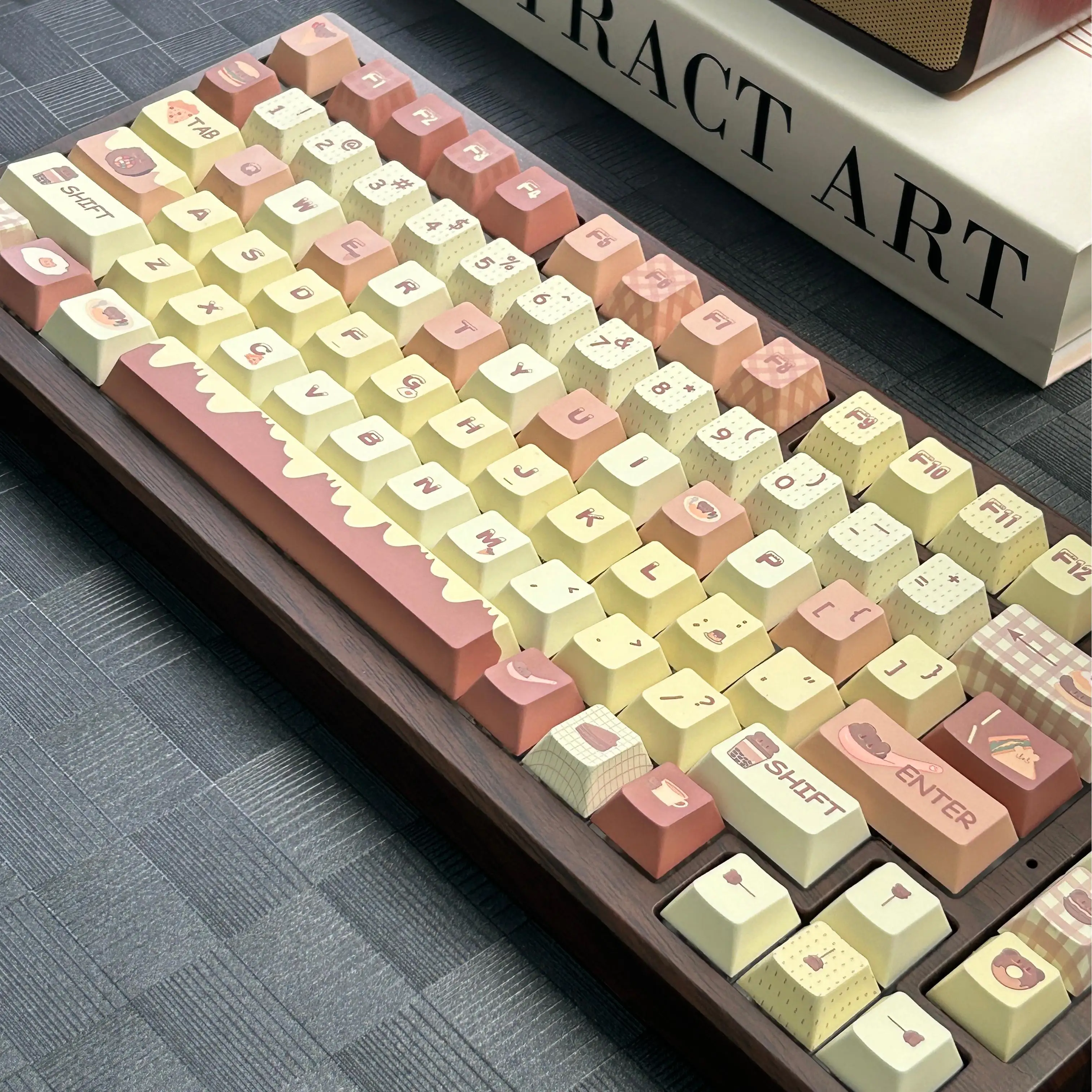 Little Bear Convenience Store Keycap Cherry Profile PBT Sublimation Cute Keycaps Yellow Brown Custom Mechanical Keyboard Caps 
Little Bear Convenience Store Keycap Cherry Profile PBT Sublimation Cute Keycaps Yellow Brown Custom Mechanical Keyboard Caps