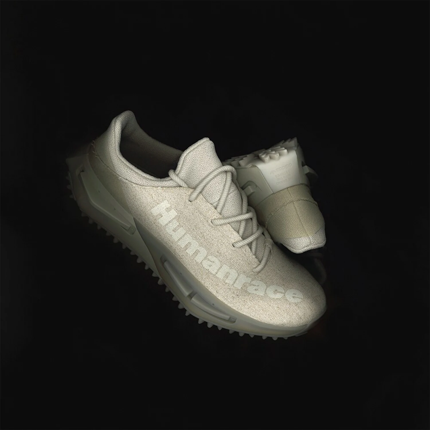 Официальная спортивная обувь унисекс Adidas NMD S1 MAHBS Pharrell Williams Collaboration IG1470
Официальная спортивная обувь унисекс Adidas NMD S1 MAHBS Pharrell Williams Collaboration IG1470