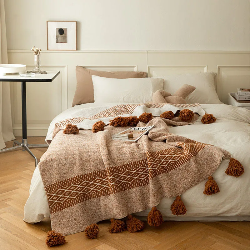 130*160cm Nordic Warm Plush Blanket Soft Winter Geometrical Print Blankets Fluffy Blankets Sofa Throw Cover Bedspread Decoration
130*160cm Nordic Warm Plush Blanket Soft Winter Geometrical Print Blankets Fluffy Blankets Sofa Throw Cover Bedspread Decoration