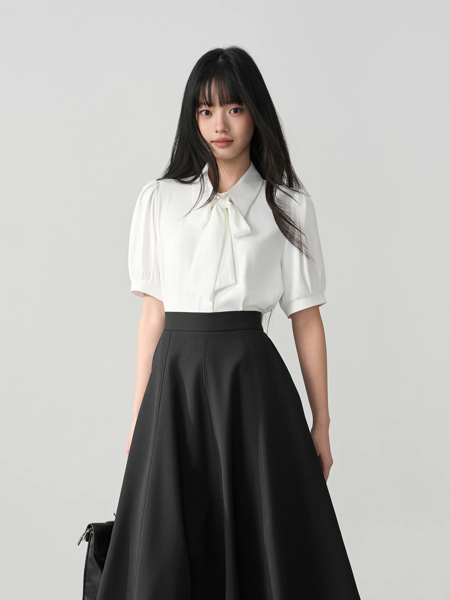 Женская летняя шифоновая блузка Berd Miss с коротким рукавом, белая, для официальных мероприятий, собеседований, работы, профессиональная, элегантная, простая, для ношения под одеждой
Женская летняя шифоновая блузка Berd Miss с коротким рукавом, белая, для официальных мероприятий, собеседований, работы, профессиональная, элегантная, простая, для ношения под одеждой