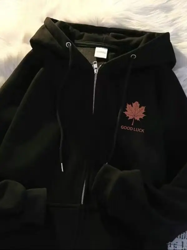 Новая женская толстовка-худи 2025 года в американском стиле, свободного кроя, с начесом, простой дизайн, осенне-зимняя верхняя одежда, повседневная уличная одежда
Новая женская толстовка-худи 2025 года в американском стиле, свободного кроя, с начесом, простой дизайн, осенне-зимняя верхняя одежда, повседневная уличная одежда