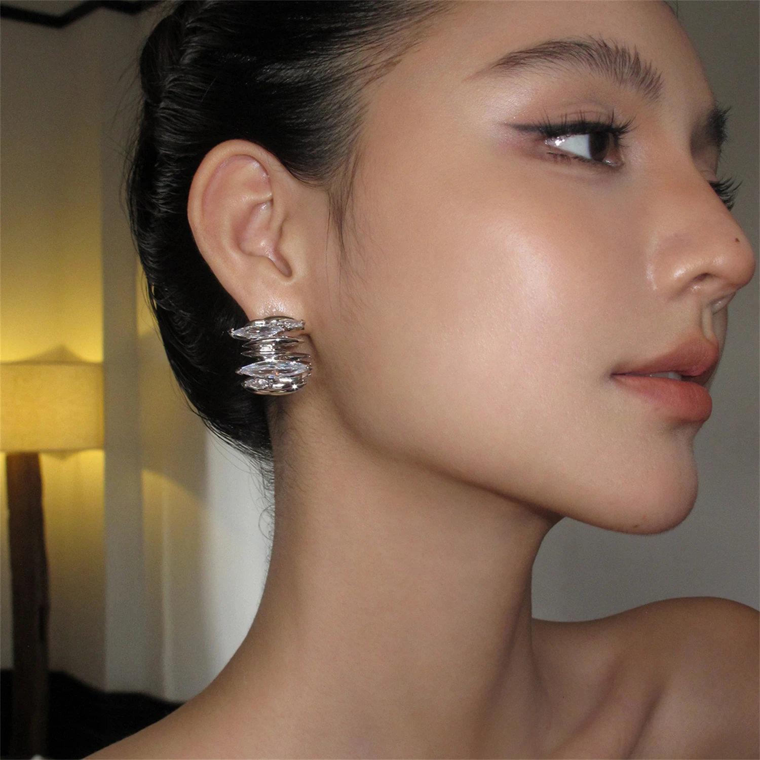 Women's Trendy Crystal-Embellished Earrings - Assorted Styles Hoop Flower Tassel Chic Statement Jewelry for Party & Daily Wear
Women's Trendy Crystal-Embellished Earrings - Assorted Styles Hoop Flower Tassel Chic Statement Jewelry for Party & Daily Wear