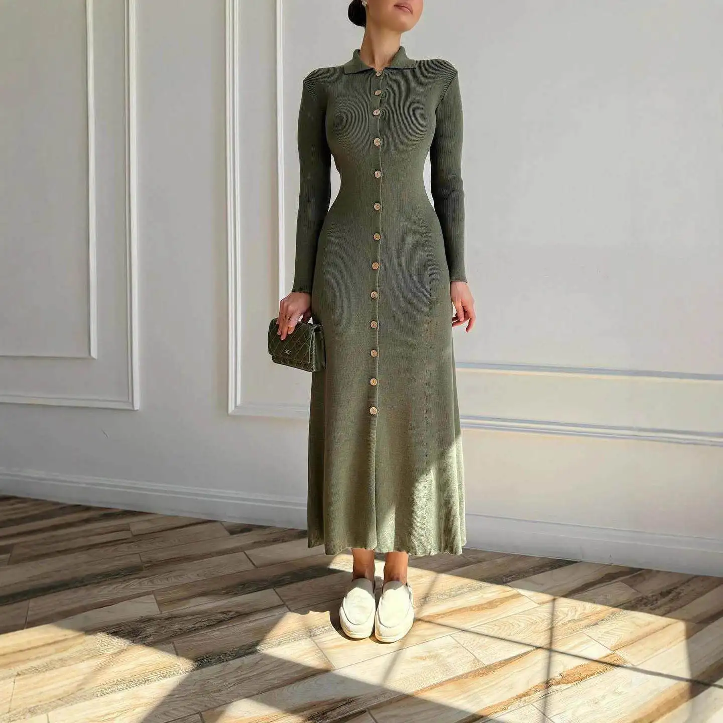 Women's Fashion Loose Knitted Button-Up Small Collar Versatile Sweater Dress Autumn 2025 Cross-Border Style Casual Chic
Women's Fashion Loose Knitted Button-Up Small Collar Versatile Sweater Dress Autumn 2025 Cross-Border Style Casual Chic