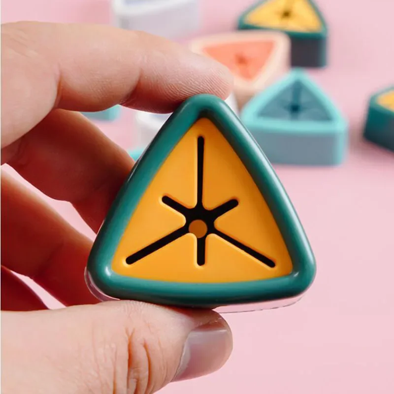 1pcs Towel Plug Dishcloth Clip Self Adhesive Punch Free Wall Mounted Kitchen Rag Storage Hooks Towel Holder Bathroom Accessories
1pcs Towel Plug Dishcloth Clip Self Adhesive Punch Free Wall Mounted Kitchen Rag Storage Hooks Towel Holder Bathroom Accessories