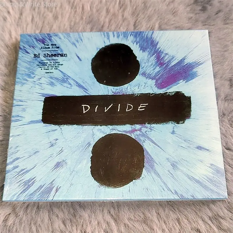 Делюкс-издание CD-альбома британского певца-певца-исполнителя Эда Ширана "Divide", абсолютно новый и нераспечатанный. Музыкальная коллекция для вечеринок.
Делюкс-издание CD-альбома британского певца-певца-исполнителя Эда Ширана "Divide", абсолютно новый и нераспечатанный. Музыкальная коллекция для вечеринок.