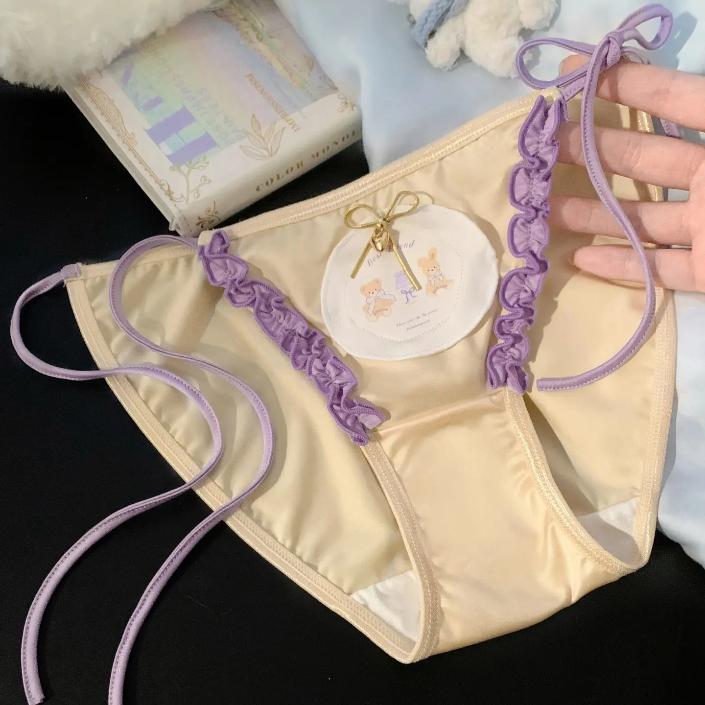 Lolita Sweet Girls' High End Underwear Sweet Cute Underwear Women 2026 New Skin Friendly Breathable Low Waist Triangle Pants
Lolita Sweet Girls' High End Underwear Sweet Cute Underwear Women 2026 New Skin Friendly Breathable Low Waist Triangle Pants