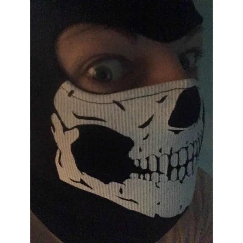 1PC Motorcycle Balaclava Skull Print Full Face Mask Windproof Skiing Head Neck Warmer Cycling Biker Hood Men Helmet Liner
1PC Motorcycle Balaclava Skull Print Full Face Mask Windproof Skiing Head Neck Warmer Cycling Biker Hood Men Helmet Liner