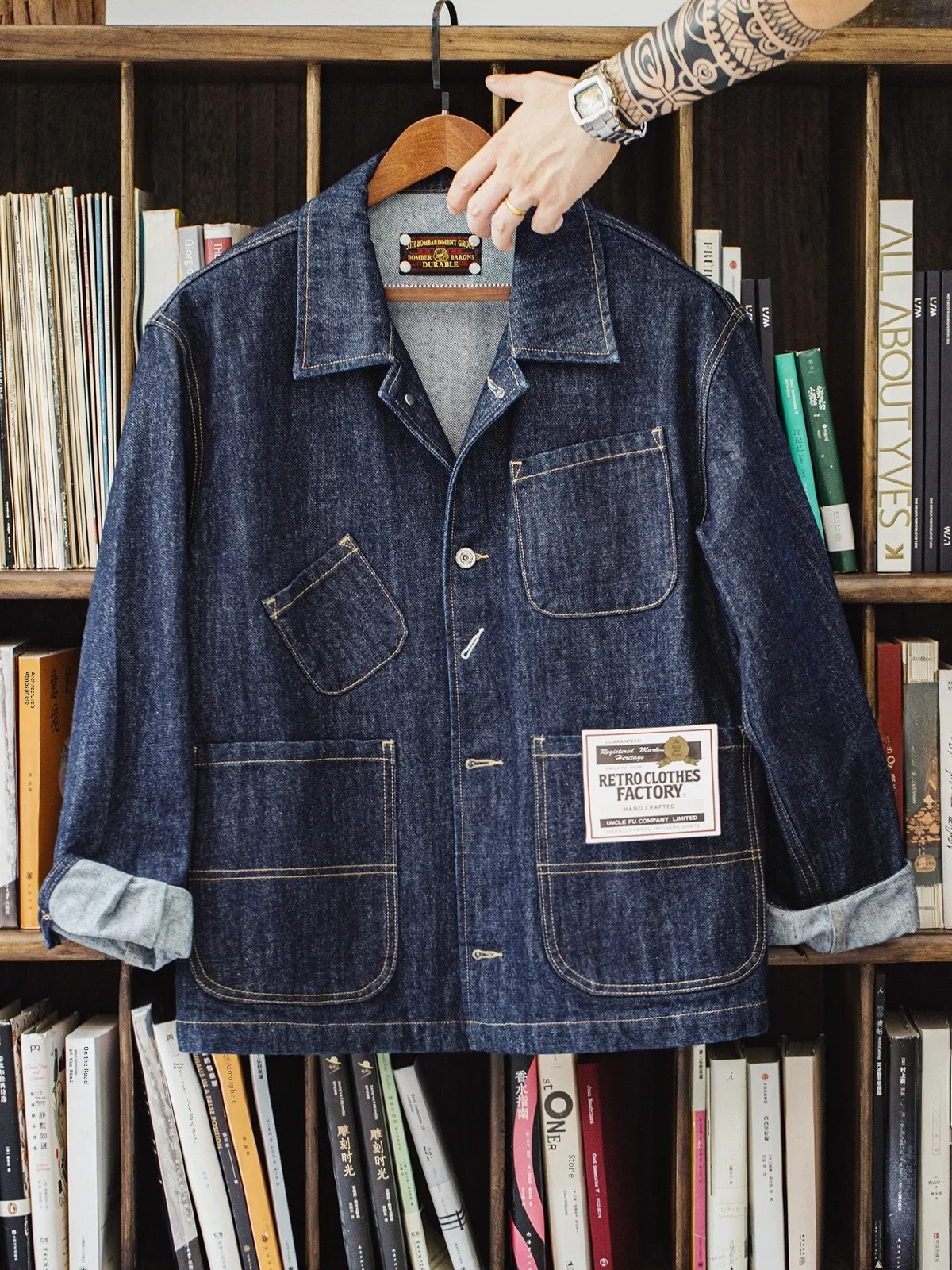 Рабочая одежда Maden, джинсовый джинсовый джинсовый джинс в американском стиле ретро с воротником Four kets, мужская осенняя верхняя одежда, хлопковый длинный цвет све
Рабочая одежда Maden, джинсовый джинсовый джинсовый джинс в американском стиле ретро с воротником Four kets, мужская осенняя верхняя одежда, хлопковый длинный цвет све