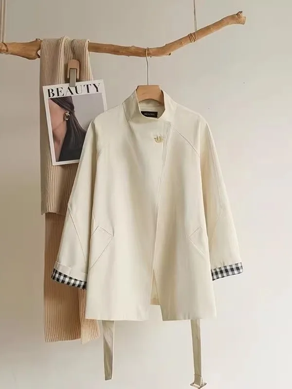 Fashionable White Stand Collar Korean Style Women's Coat Mid-Length Outerwear Autumn New Arrival Slim Fit Commute Style
Fashionable White Stand Collar Korean Style Women's Coat Mid-Length Outerwear Autumn New Arrival Slim Fit Commute Style