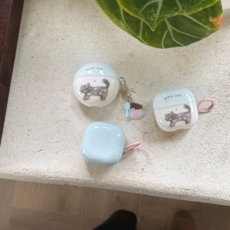 For Samsung Galaxy Buds 3Pro Live/Pro/2/2Pro/FE Cute Cat suitable for Huawei FreeBuds5i /6i /7i earbud case,FreeClip2 SE2 se3
For Samsung Galaxy Buds 3Pro Live/Pro/2/2Pro/FE Cute Cat suitable for Huawei FreeBuds5i /6i /7i earbud case,FreeClip2 SE2 se3