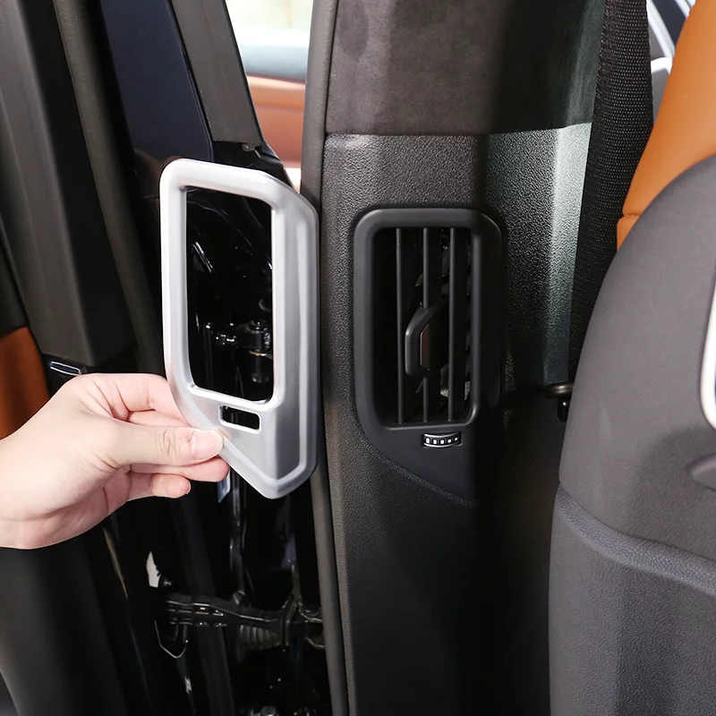 For 2019-2022 BMW X5 G05 X7 G07 Inner B-pillar out of the air outlet decoration of the inner accessories of the car ABS material
For 2019-2022 BMW X5 G05 X7 G07 Inner B-pillar out of the air outlet decoration of the inner accessories of the car ABS material