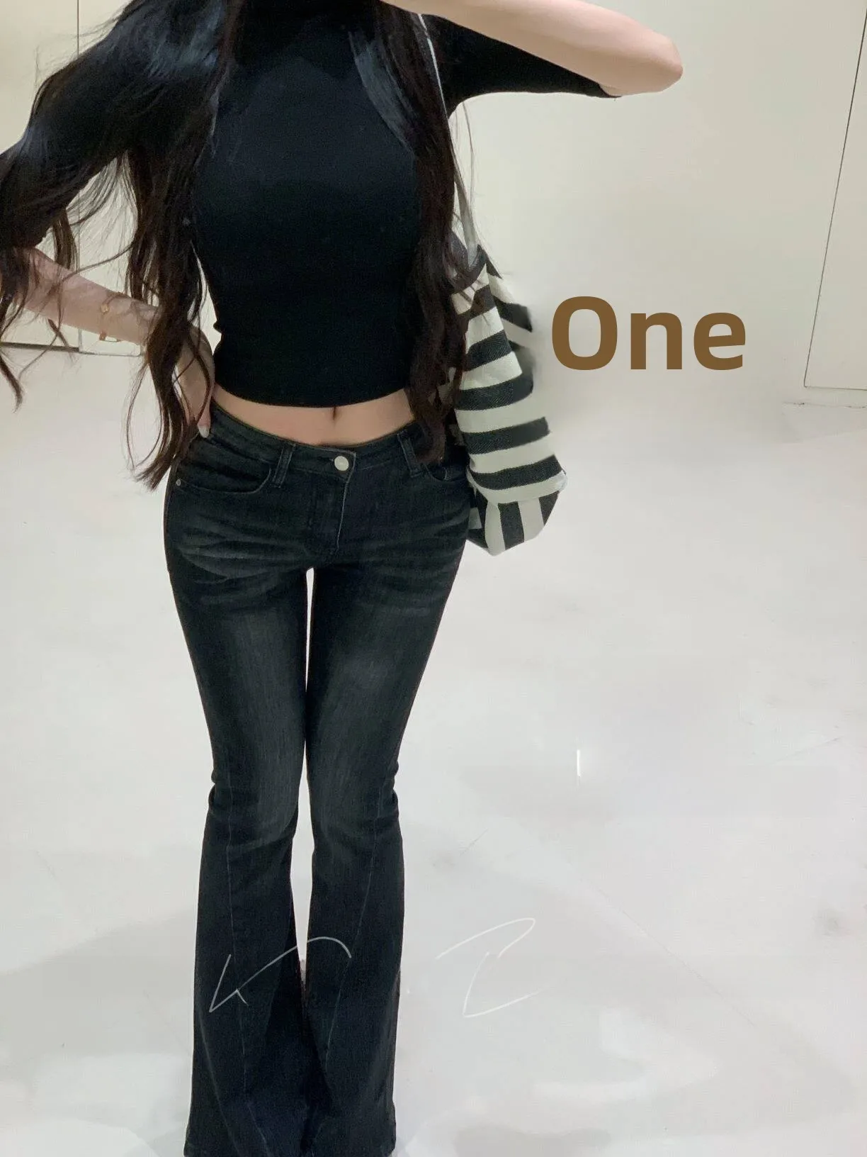 Low Waist Flared Jeans Women's Retro Washed Elastic Hip Enhancing High Stretch Cotton Denim Bell Bottoms Spring Season Ladies
Low Waist Flared Jeans Women's Retro Washed Elastic Hip Enhancing High Stretch Cotton Denim Bell Bottoms Spring Season Ladies