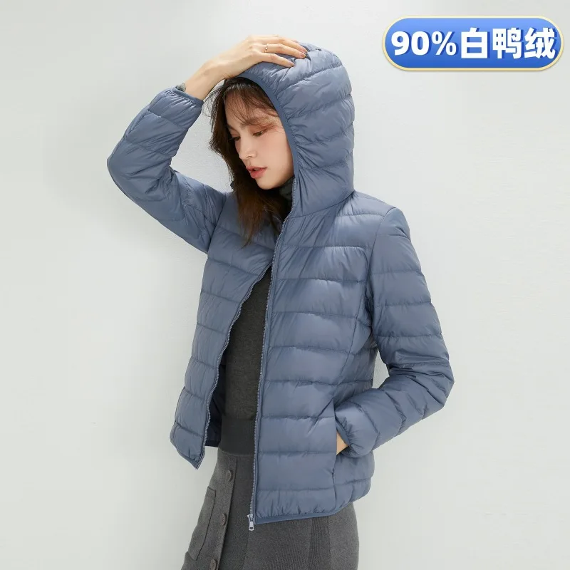 Женская легкая куртка на 90% белом утином пуху, ультралегкая тонкая теплая пуховая куртка больших размеров, зимняя женская куртка-пуховик JK-092
Женская легкая куртка на 90% белом утином пуху, ультралегкая тонкая теплая пуховая куртка больших размеров, зимняя женская куртка-пуховик JK-092