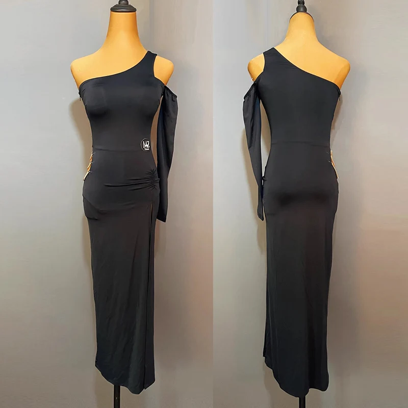 Women Off-Shoulder Latin Dance Performance Dress Black Single Sleeve ChaCha Rumba Competition Costume Practice Wear DL10478
Women Off-Shoulder Latin Dance Performance Dress Black Single Sleeve ChaCha Rumba Competition Costume Practice Wear DL10478