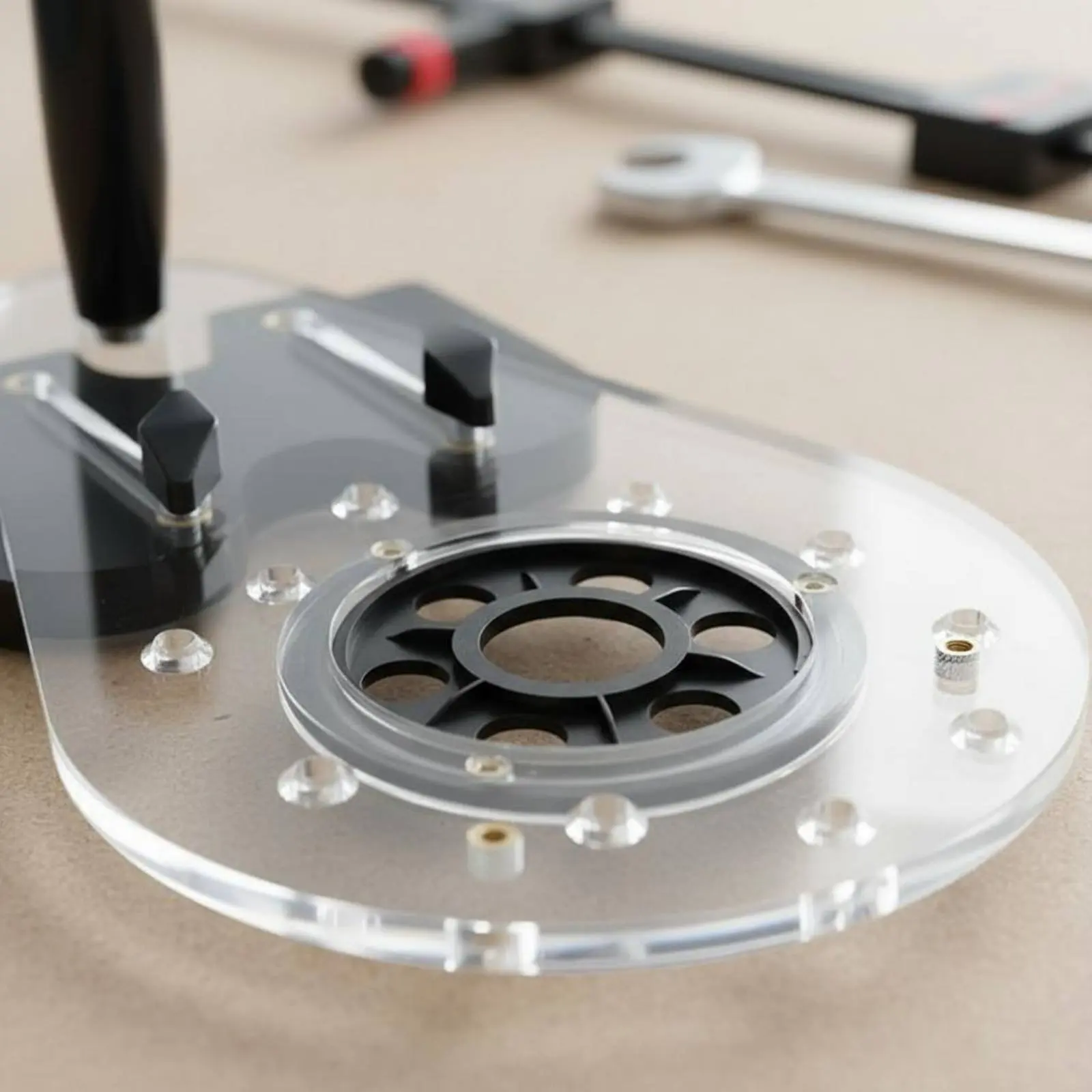 Router Base Plate Stable Performance Trimmer Base Plate Carpentry Router Guide Adjustable for Woodworkers
Router Base Plate Stable Performance Trimmer Base Plate Carpentry Router Guide Adjustable for Woodworkers