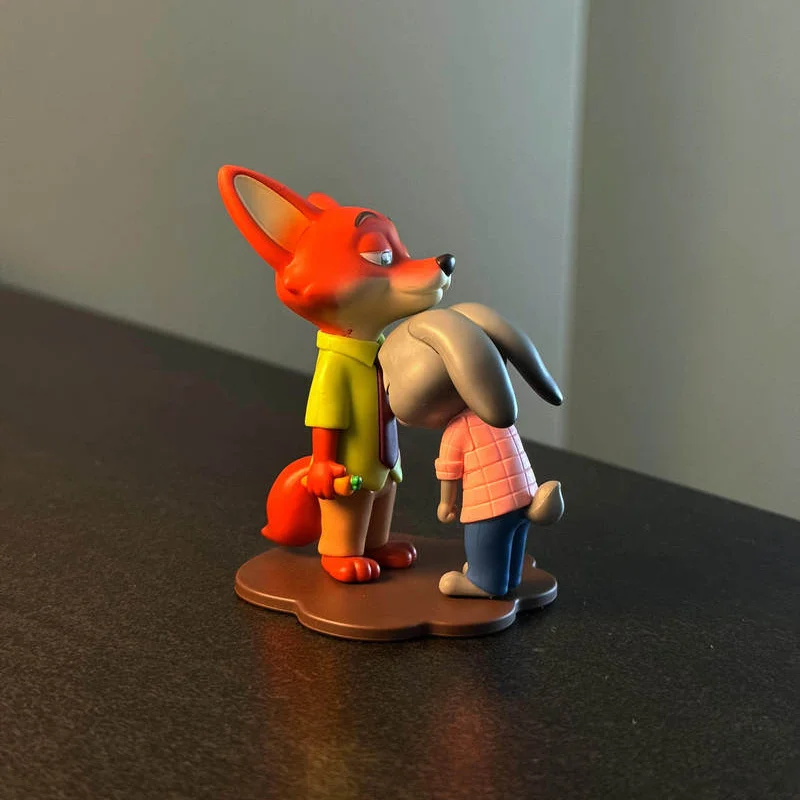 Набор из 6 фигурок «Зоотопия»: Ник и Джуди, обнимающиеся, коллекционные, для декора рабочего стола, аниме-сувениры, игрушки
Набор из 6 фигурок «Зоотопия»: Ник и Джуди, обнимающиеся, коллекционные, для декора рабочего стола, аниме-сувениры, игрушки