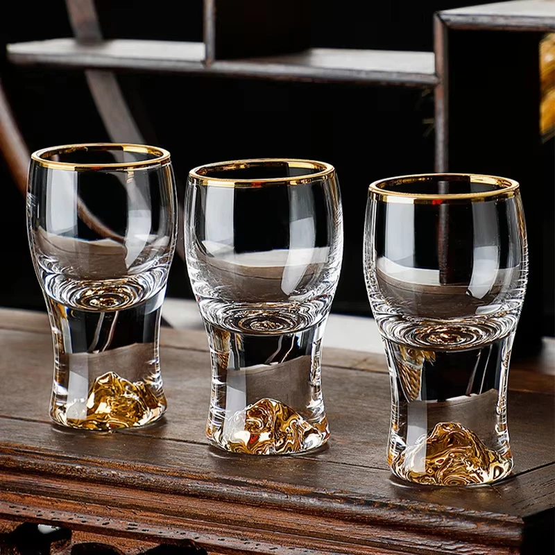 Lead-Free Crystal Glass with Built-In 24K Gold Leaf Shot Glass for Vodka And Spirits Golden Small Wine Glasses with Jinshan Gold
Lead-Free Crystal Glass with Built-In 24K Gold Leaf Shot Glass for Vodka And Spirits Golden Small Wine Glasses with Jinshan Gold