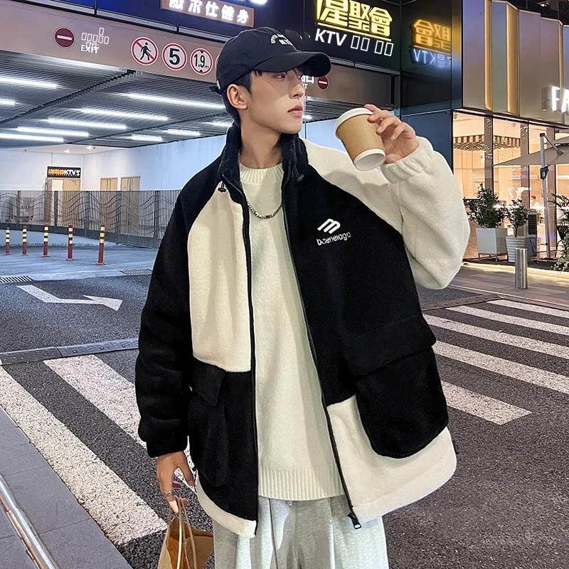 Men's Winter Thiened Fce Lined Cotton Jaet American Retro Patchwork Color Lamb Fur Cotton Coat Casual Warm Stand Collar
Men's Winter Thiened Fce Lined Cotton Jaet American Retro Patchwork Color Lamb Fur Cotton Coat Casual Warm Stand Collar