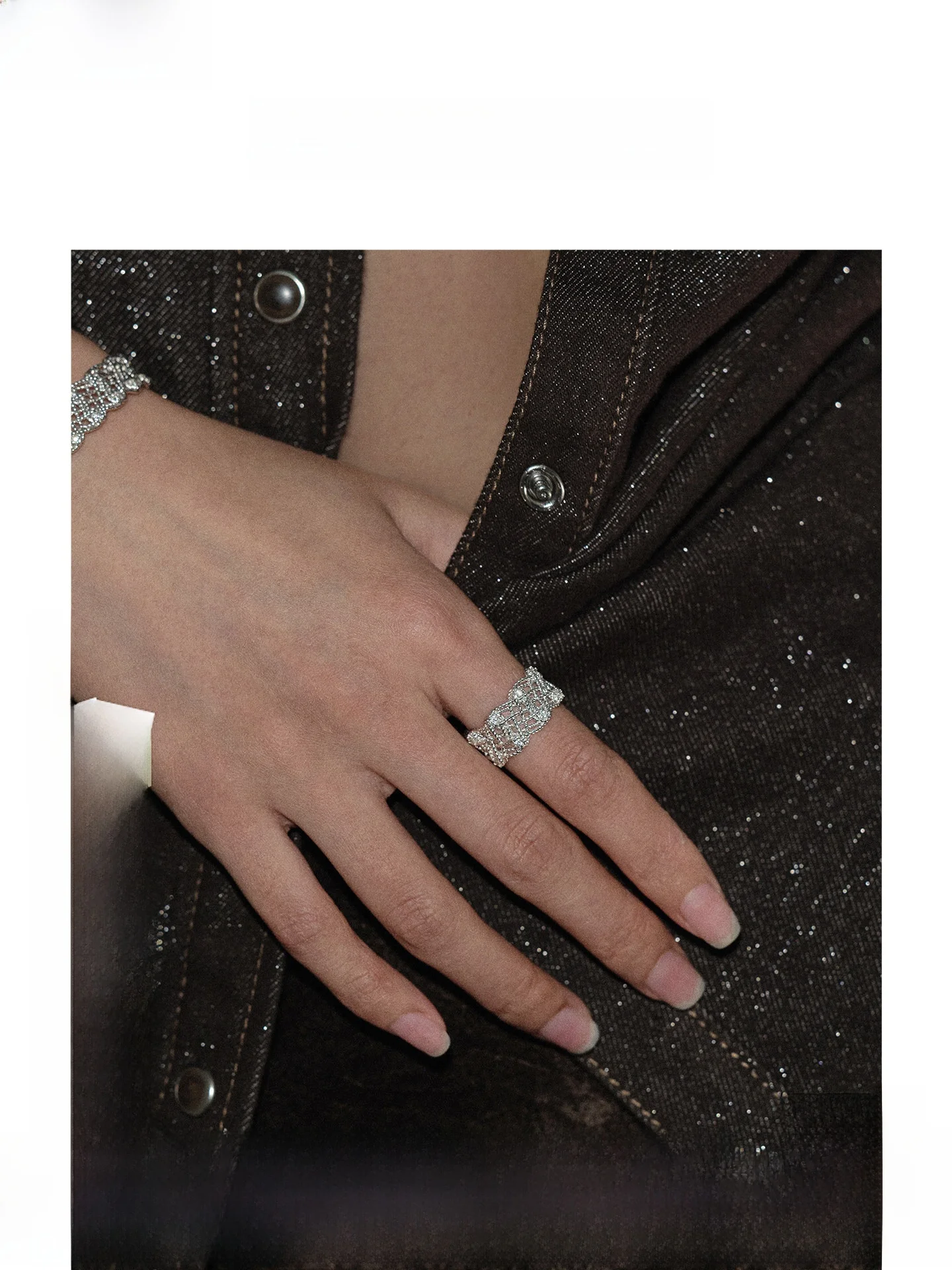 ZhiZhi Silver Hook Designed Metal Lace Knitted Ring Women's Gift Fashionable Accessory Unique Style Summer Collection
ZhiZhi Silver Hook Designed Metal Lace Knitted Ring Women's Gift Fashionable Accessory Unique Style Summer Collection