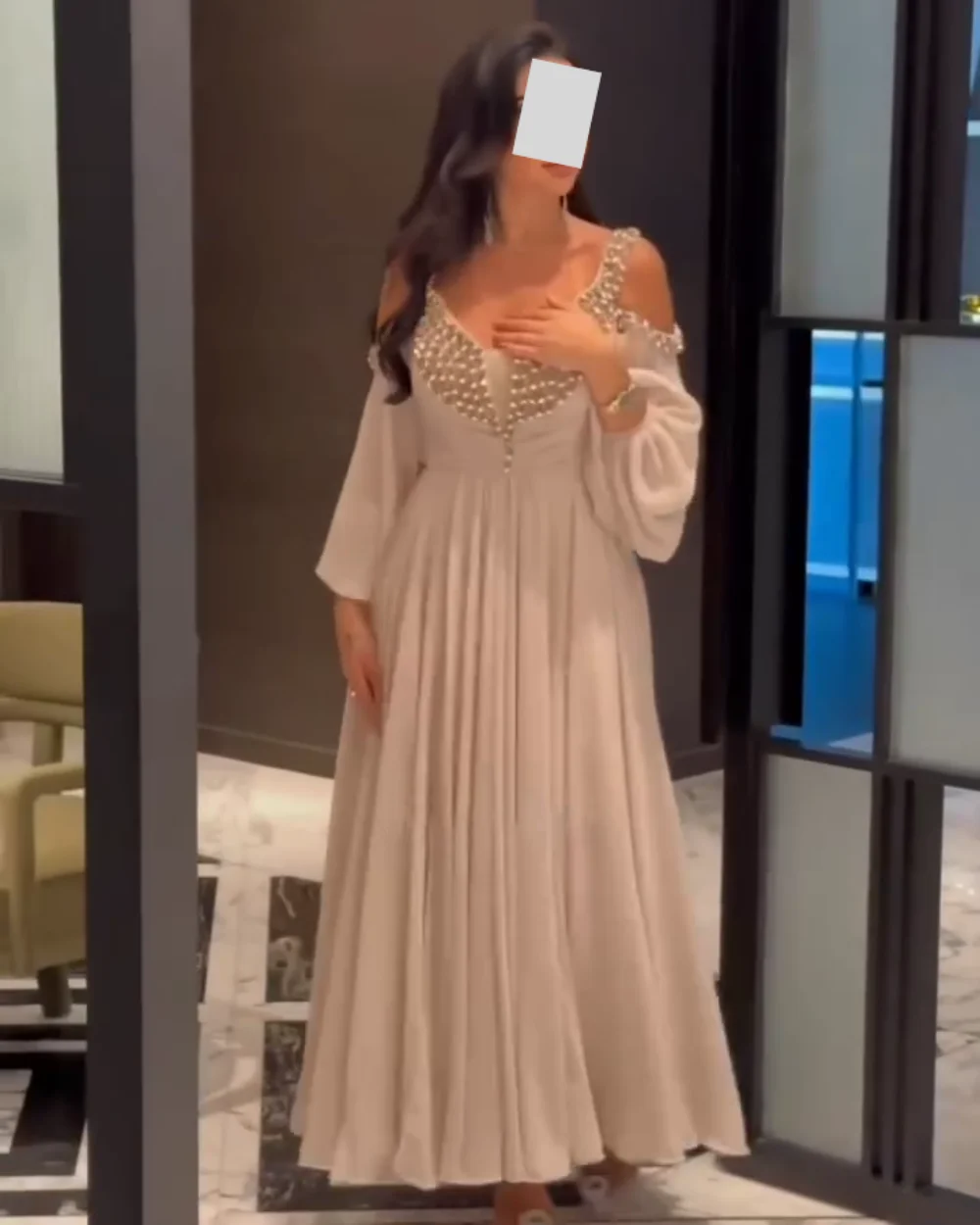 Customized Chiffon Rhinestone Pleat Off-the-shoulder A-line Midi Dresses Bespoke Occasion Classic Elegant Evening Gown
Customized Chiffon Rhinestone Pleat Off-the-shoulder A-line Midi Dresses Bespoke Occasion Classic Elegant Evening Gown