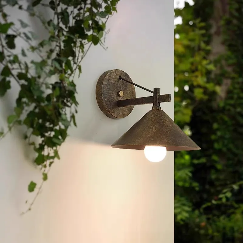 American Retro Waterproof Wall Lamp Antique Copper Attic Balcony Porch Outdoor Wall Lamp Vintage Garden Decorate Lights
American Retro Waterproof Wall Lamp Antique Copper Attic Balcony Porch Outdoor Wall Lamp Vintage Garden Decorate Lights