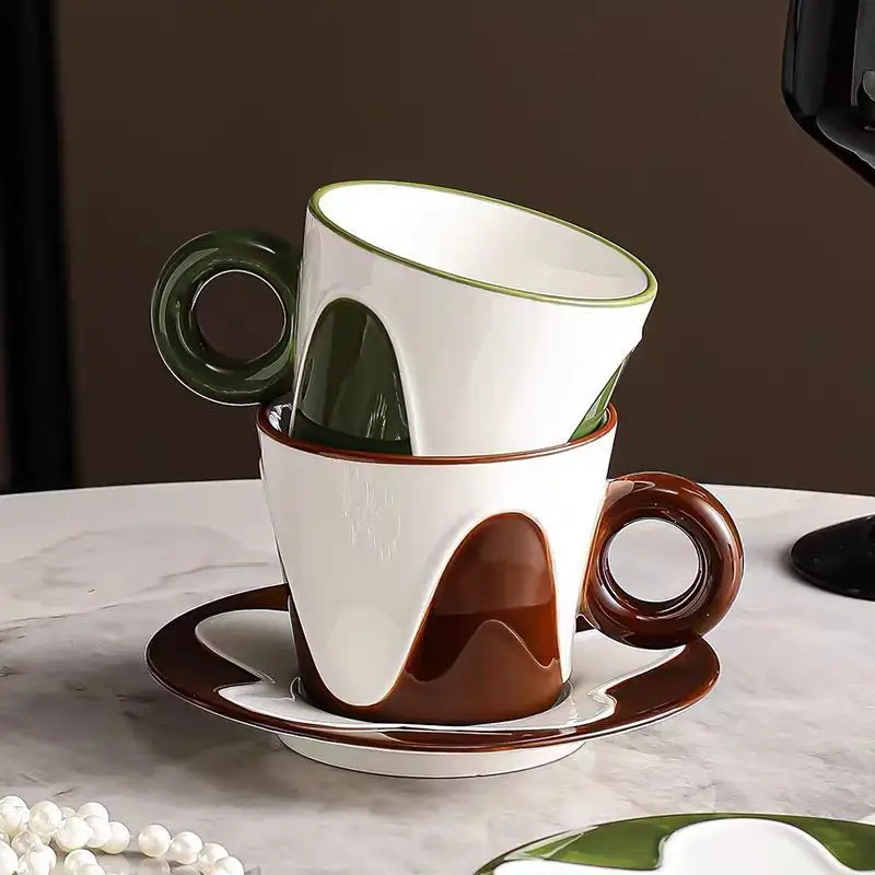 High-end exquisite coffee cup set, high-end design ceramic cup saucer, afternoon tea
High-end exquisite coffee cup set, high-end design ceramic cup saucer, afternoon tea