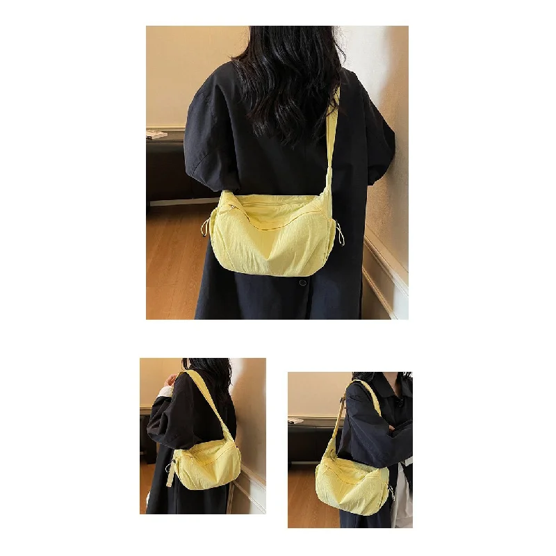 Роскошный рюкзак с кожаной отделкой. Женский дизайнерский шикарный вариант для пригородных поездок, который смешивает функцию высокой моды.
Роскошный рюкзак с кожаной отделкой. Женский дизайнерский шикарный вариант для пригородных поездок, который смешивает функцию высокой моды.