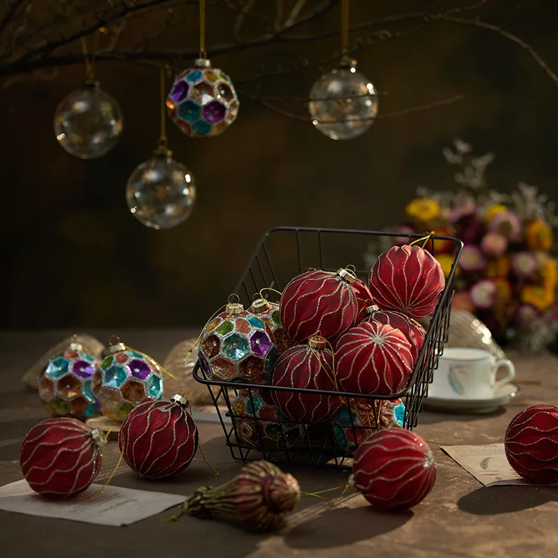 Creative Christmas Ball Ornaments Set, Hanging Bauble Pendants, Xmas Decor for Home, New Year, 2Pcs
Creative Christmas Ball Ornaments Set, Hanging Bauble Pendants, Xmas Decor for Home, New Year, 2Pcs
