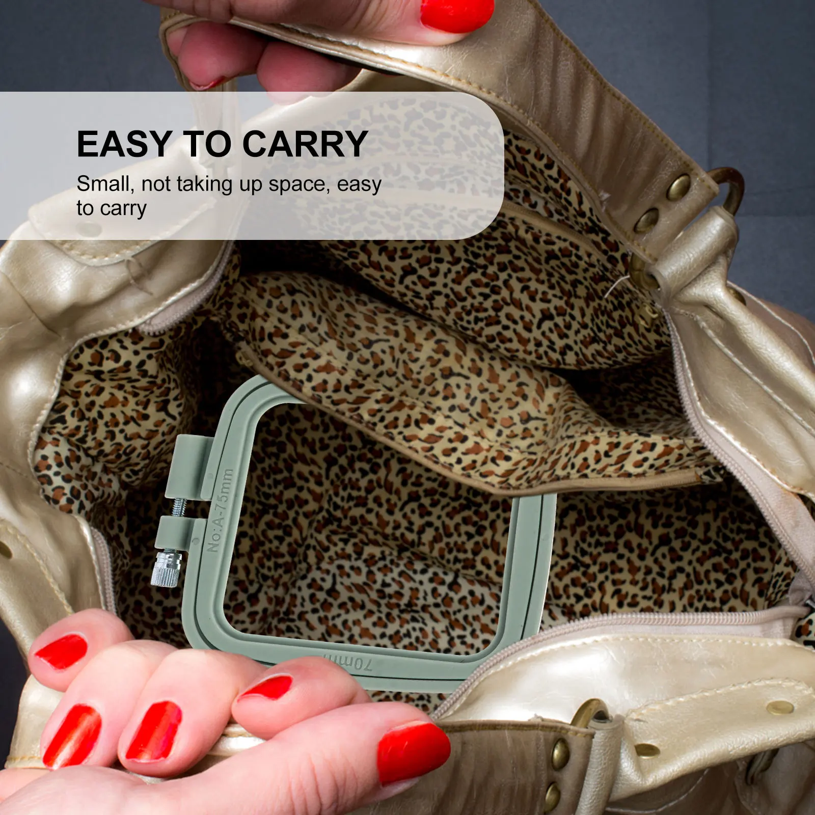 5Pcs Mini Cross Stitch Hoops Square Plastic Embroidery Frames for Needlework Handicrafts Wall Decor Gift Crafting Tools
5Pcs Mini Cross Stitch Hoops Square Plastic Embroidery Frames for Needlework Handicrafts Wall Decor Gift Crafting Tools