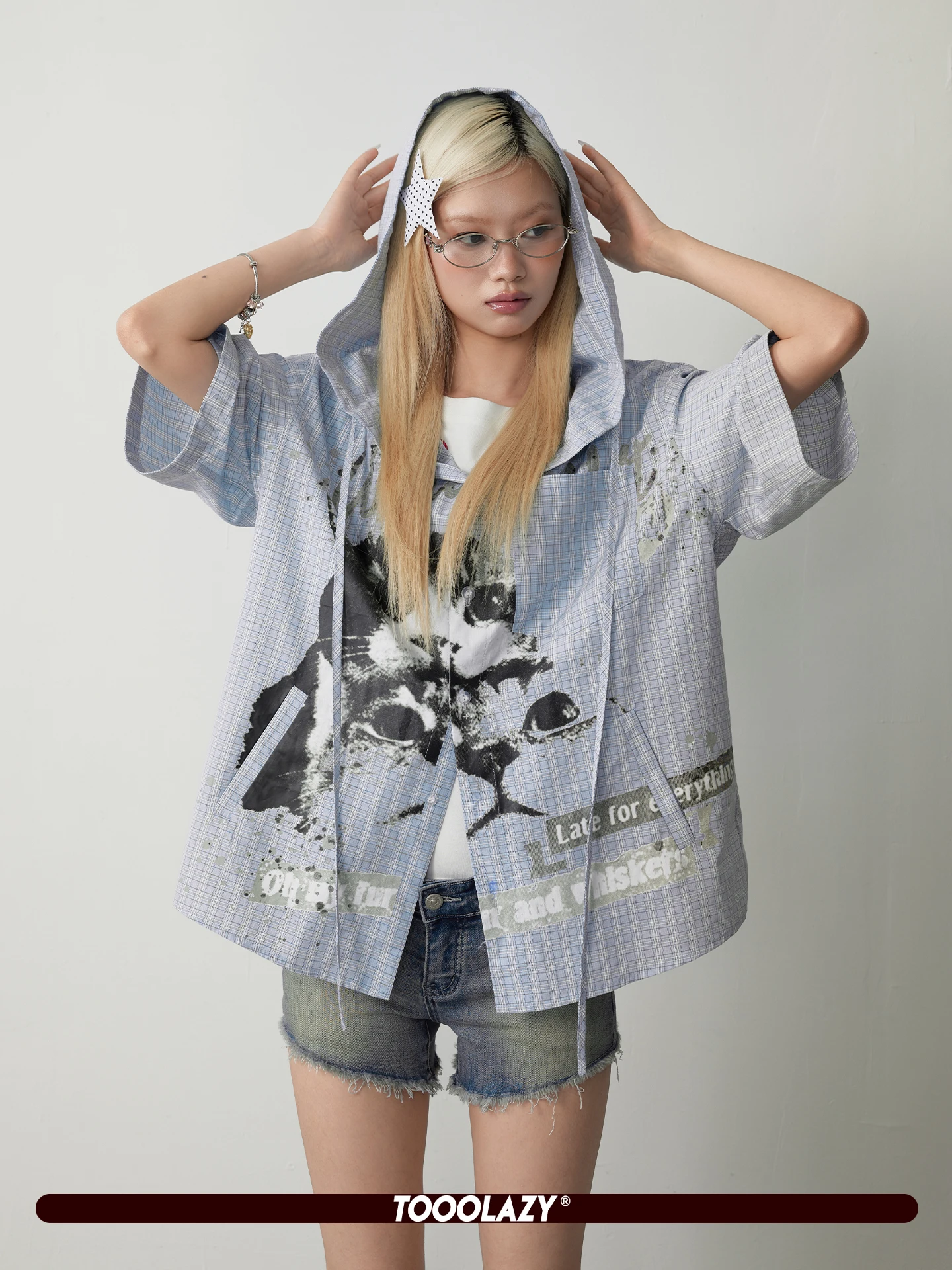 Summer New Blue Plaid Print Loose Fit Short Sleeve American Street Style Shirt Casual Cotton Women's Top with Hood
Summer New Blue Plaid Print Loose Fit Short Sleeve American Street Style Shirt Casual Cotton Women's Top with Hood