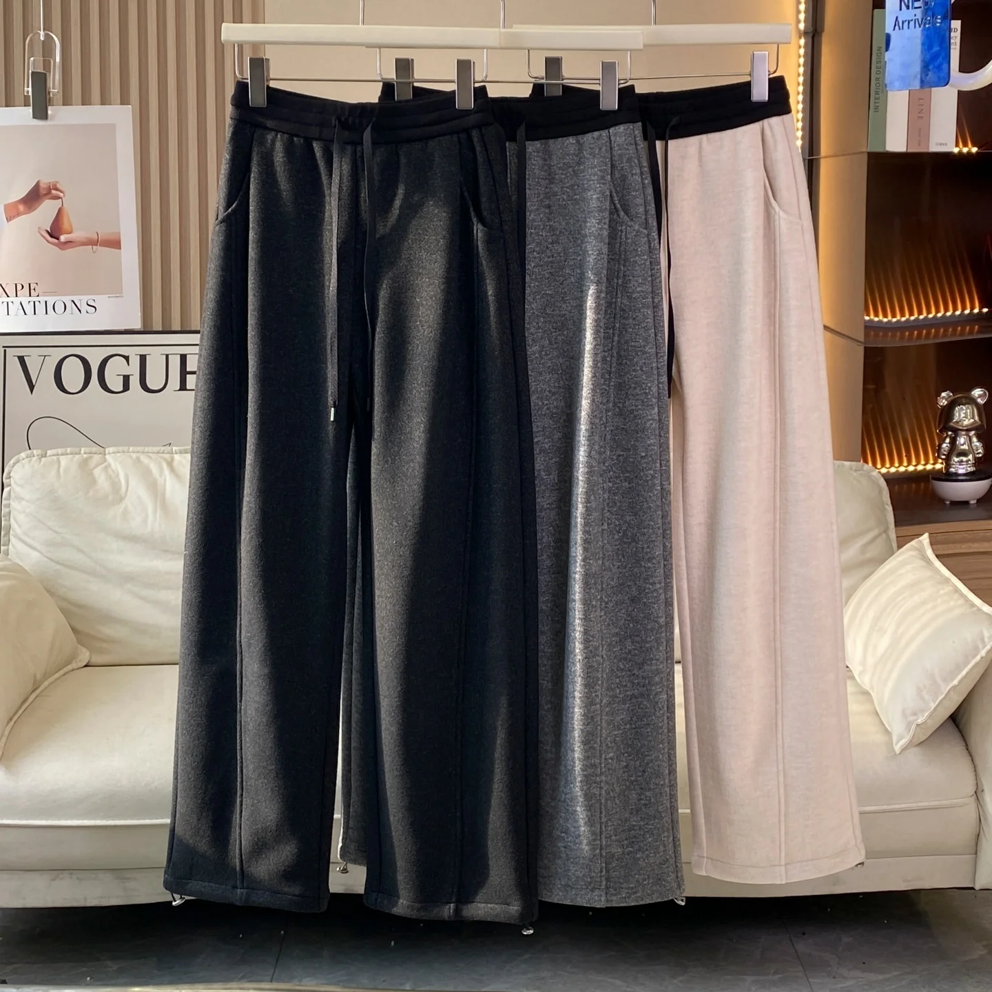 Women's High Waist Fce Lined Thiened Warm Woolen Wide Leg Casual Pants Autumn Winter Faion Color Blo Trousers
Women's High Waist Fce Lined Thiened Warm Woolen Wide Leg Casual Pants Autumn Winter Faion Color Blo Trousers