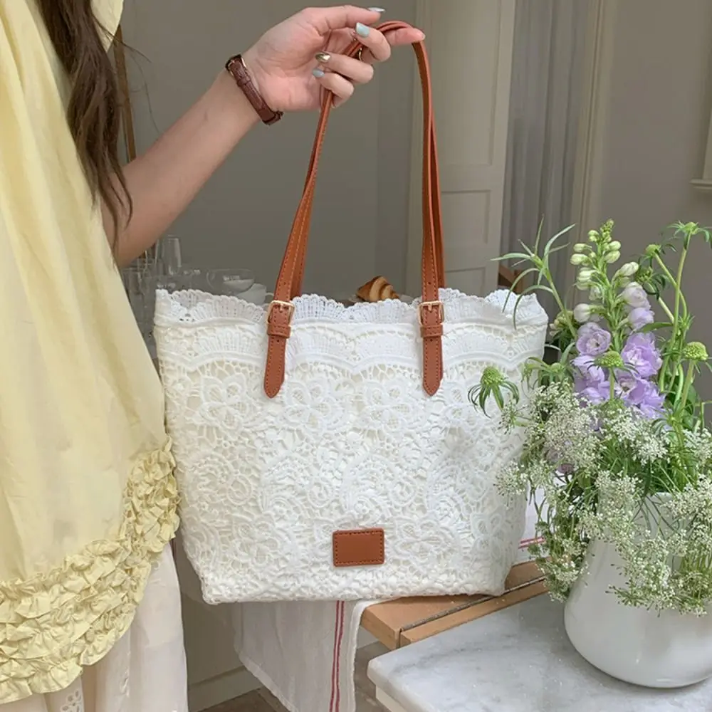 Hollow Out Lace Shoulder Bag Large Capacity Hand Crochet Crochet Flower Tote Bag Lightweight Bohemian Women's Weave Handbags 
Hollow Out Lace Shoulder Bag Large Capacity Hand Crochet Crochet Flower Tote Bag Lightweight Bohemian Women's Weave Handbags