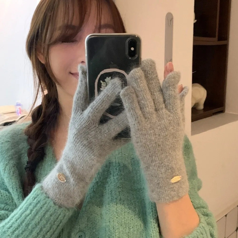 Модные высококачественные шерстяные перчатки с сенсорным экраном, защита от холода, термоперчатки, ветрозащитные перчатки с сенсорным экраном, зимние
Модные высококачественные шерстяные перчатки с сенсорным экраном, защита от холода, термоперчатки, ветрозащитные перчатки с сенсорным экраном, зимние