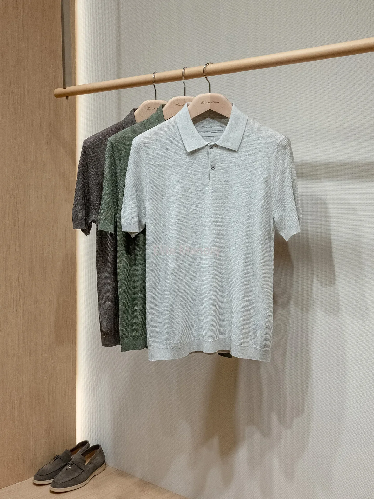 Lyocell linen fabric, comfortable and breathable casual lapel short-sleeved POLO shirt
Lyocell linen fabric, comfortable and breathable casual lapel short-sleeved POLO shirt