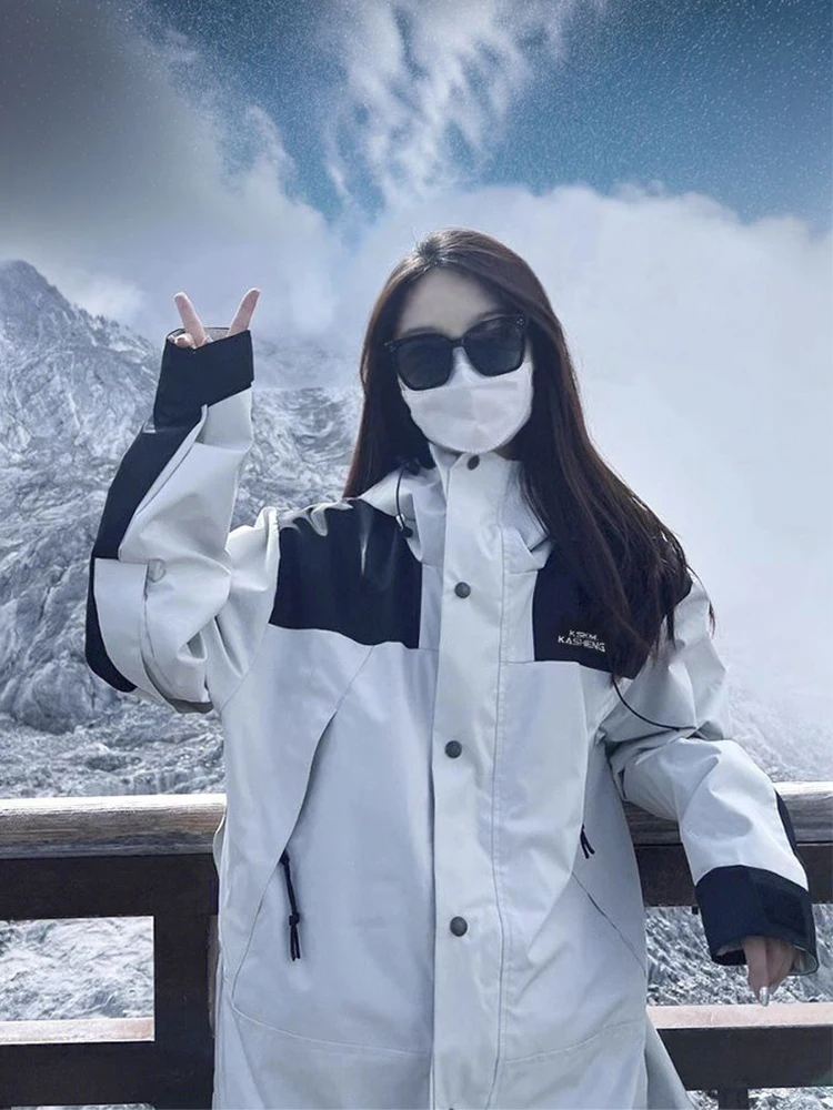 Fuyuan Thickened White Women's Outdoor Ski Jacket Three-in-One Durable down Coat Commuter Style Regular Length Hat Included
Fuyuan Thickened White Women's Outdoor Ski Jacket Three-in-One Durable down Coat Commuter Style Regular Length Hat Included