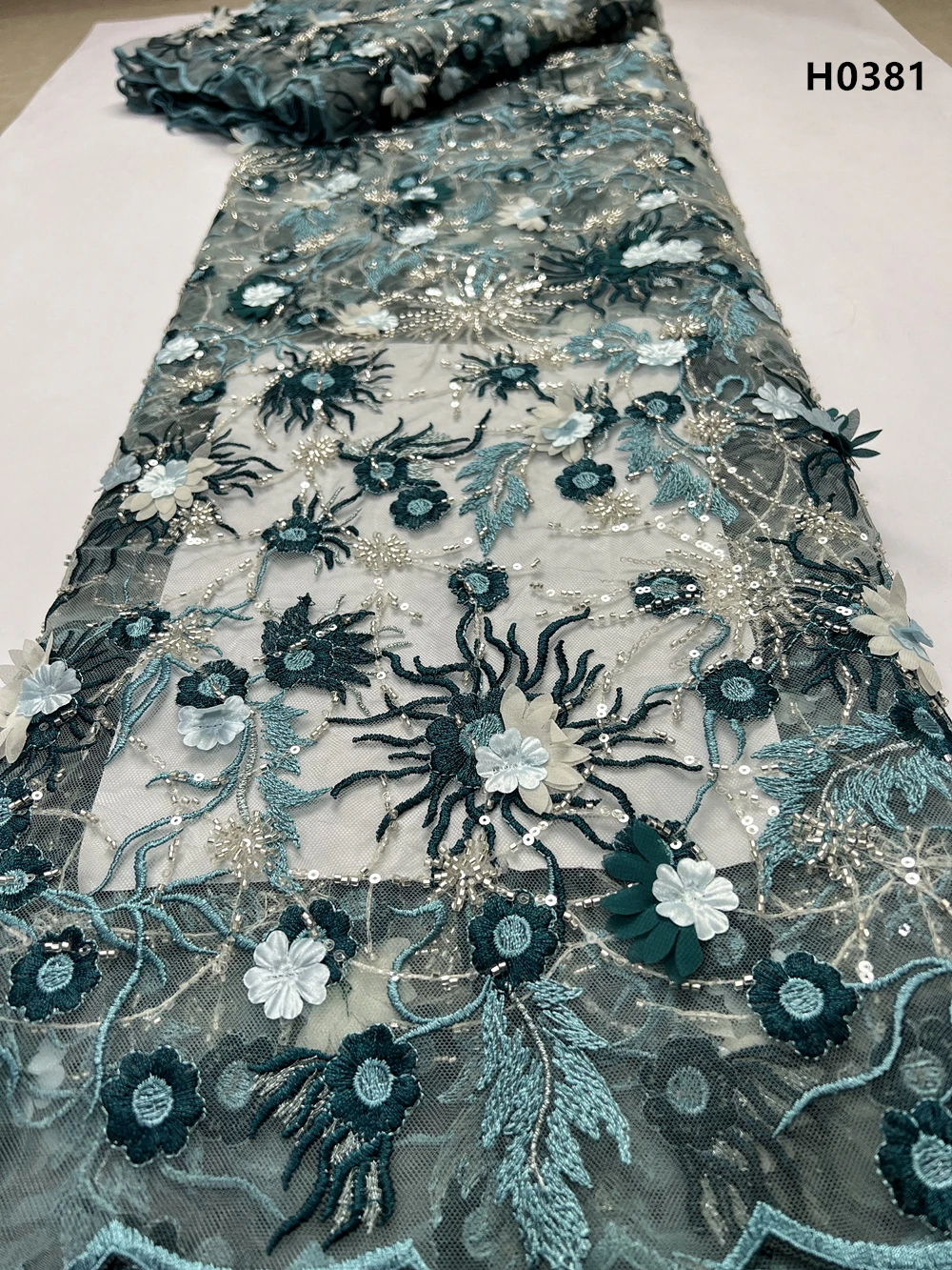 2025African Nigerian French Guipure Tulle Lace Fabric 3DSequins Beaded Embroidery for Luxury Wedding Party Evening Dresses 5Yard
2025African Nigerian French Guipure Tulle Lace Fabric 3DSequins Beaded Embroidery for Luxury Wedding Party Evening Dresses 5Yard