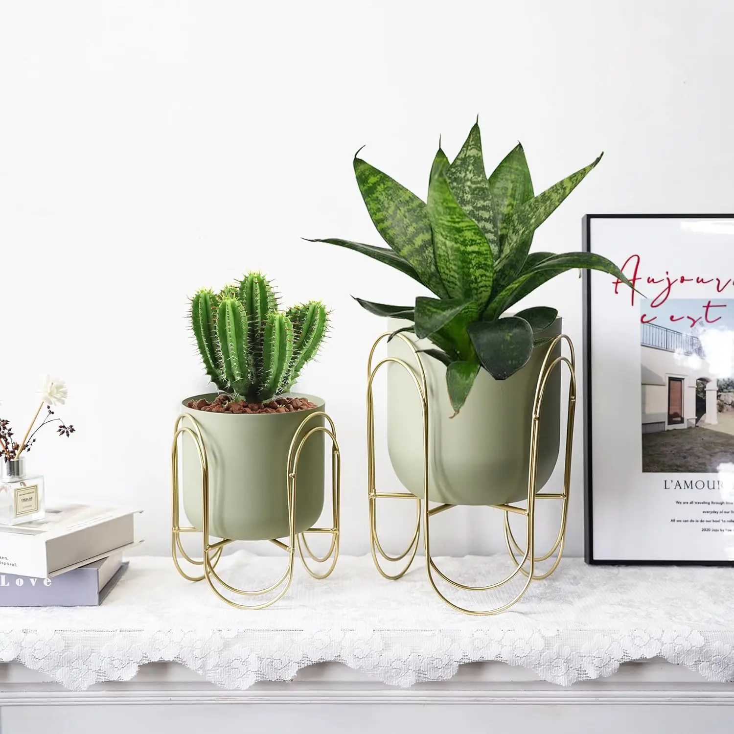 Modern Metal Planters Set of 2 with Stand Indoor Outdoor Flower Pots for Living Room Corn 11.5/8" H
Modern Metal Planters Set of 2 with Stand Indoor Outdoor Flower Pots for Living Room Corn 11.5/8" H