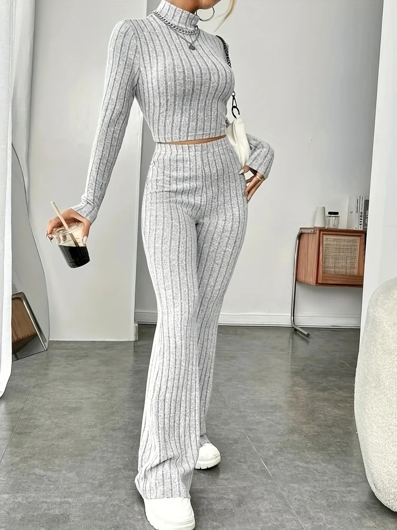 2024 Spring Knitted 2 Piece Sets Women Tracksuit Long Sleeve Vintage Sweater Crop Top Flare Pants Stretch Matching Suit Outfit
2024 Spring Knitted 2 Piece Sets Women Tracksuit Long Sleeve Vintage Sweater Crop Top Flare Pants Stretch Matching Suit Outfit
