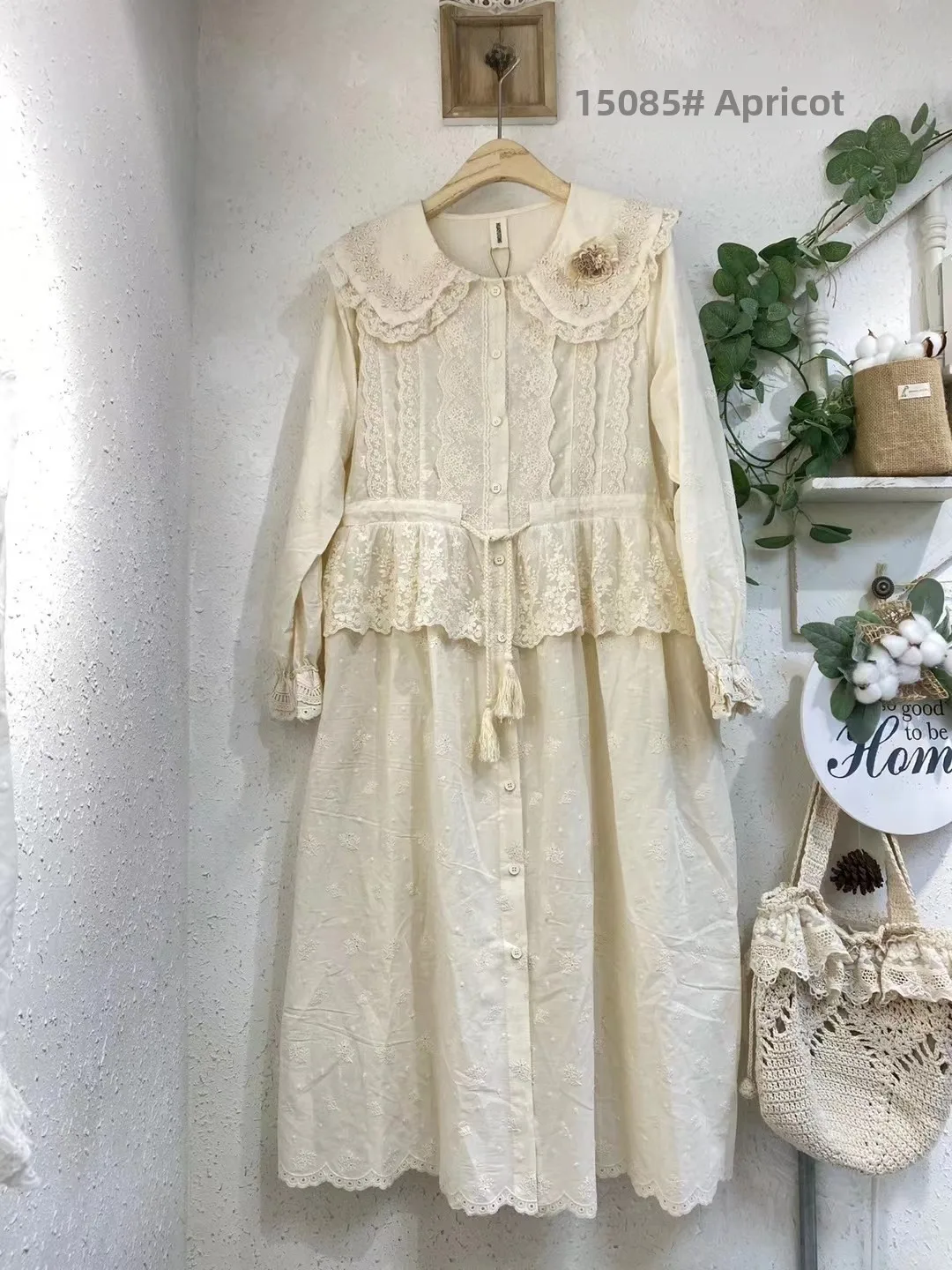 Korean Style Sweet Pure Color Long Sleeve Lace Trim Splice Tassel Waist Slimming A-Line Dress Doll Collar High Waist Single B...
Korean Style Sweet Pure Color Long Sleeve Lace Trim Splice Tassel Waist Slimming A-Line Dress Doll Collar High Waist Single B...