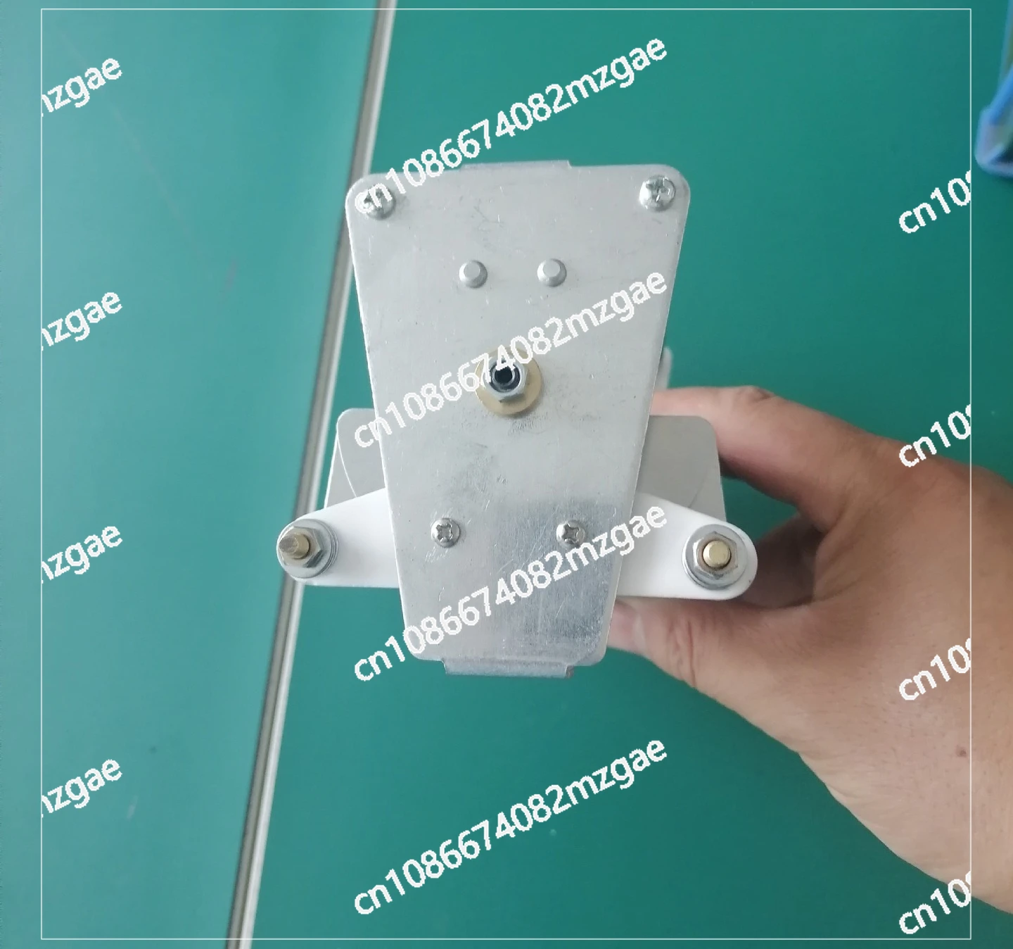 Air Adjustable Capacitor, Capacitance 20-1000P, Voltage Value 1000V
Air Adjustable Capacitor, Capacitance 20-1000P, Voltage Value 1000V
