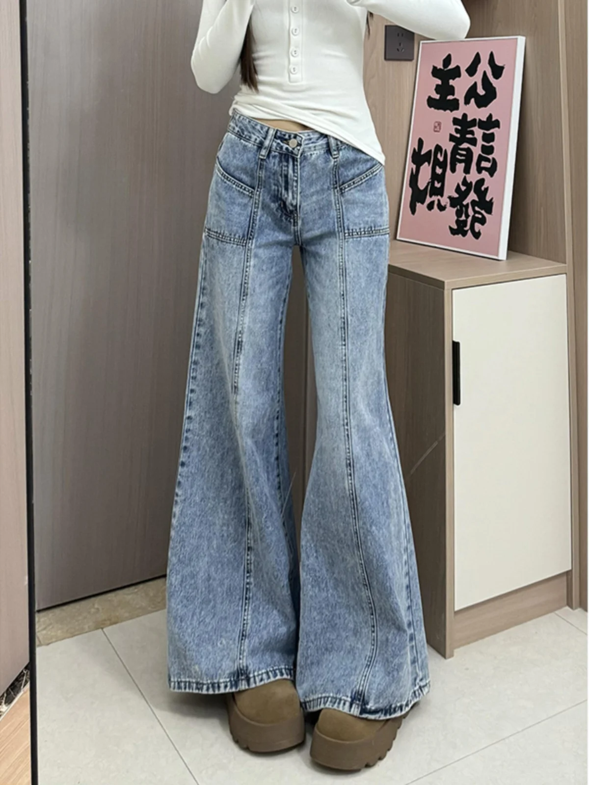 Low Waist Wide Leg Jeans Women's High Heel Floor Length Bell Bottoms Spring 2025 New Arrival Extended Design Loose Fit Denim
Low Waist Wide Leg Jeans Women's High Heel Floor Length Bell Bottoms Spring 2025 New Arrival Extended Design Loose Fit Denim