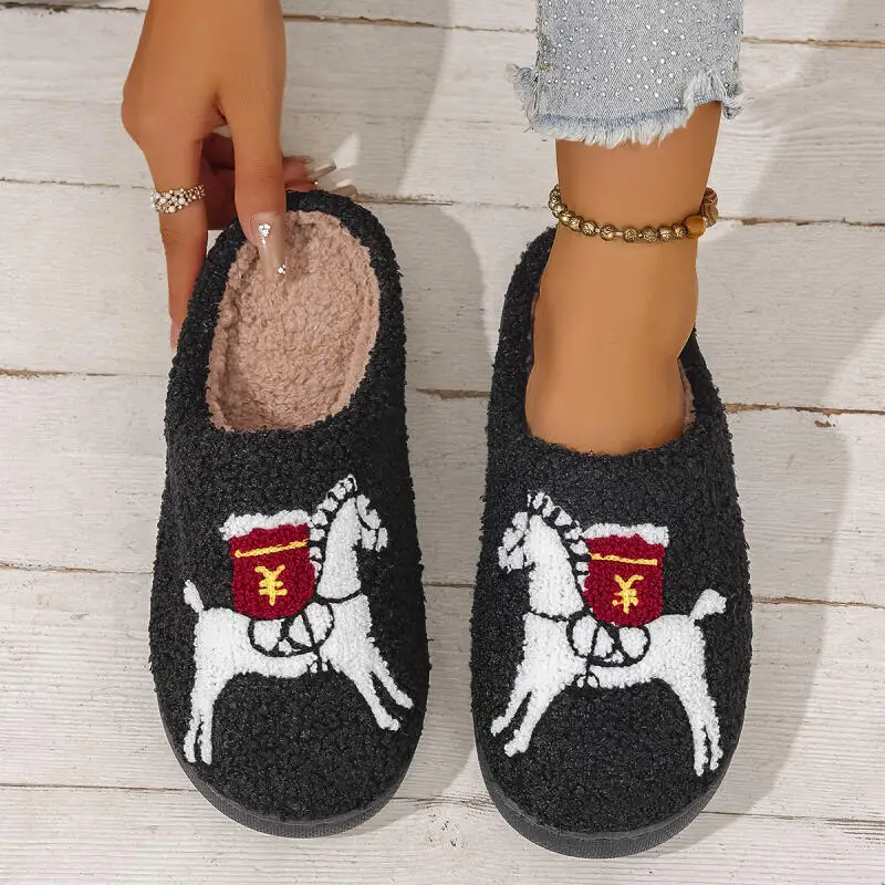 Horse Winter Women's Slippers Home Flats Fashion 2026 Luxury Designer Woman Shoes Flat Indoor Fuzzy Fur Slides Elegant Soft Sole
Horse Winter Women's Slippers Home Flats Fashion 2026 Luxury Designer Woman Shoes Flat Indoor Fuzzy Fur Slides Elegant Soft Sole