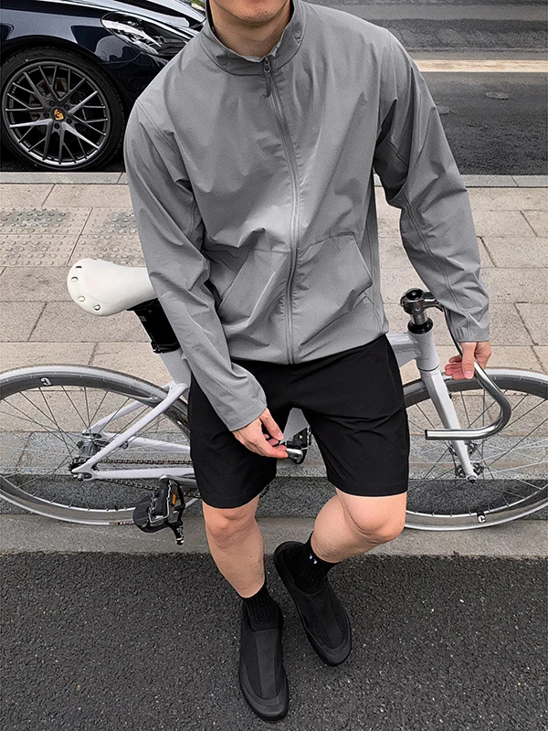 Мужская летняя велосипедная куртка с воротником-стойкой, быстросохнущая, легкая, дышащая, для активного отдыха, в американском стиле, модная, с защитой от солнца.
Мужская летняя велосипедная куртка с воротником-стойкой, быстросохнущая, легкая, дышащая, для активного отдыха, в американском стиле, модная, с защитой от солнца.