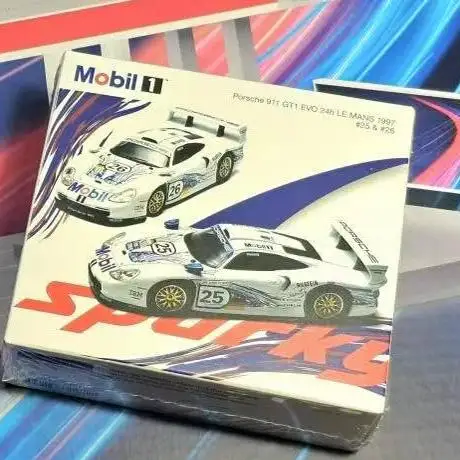 In stock 911 GT1 1997 1996 Le Mans 24h Double car 25#26# die-cast alloy car models, boys' toys, adult collectible ornaments. 
In stock 911 GT1 1997 1996 Le Mans 24h Double car 25#26# die-cast alloy car models, boys' toys, adult collectible ornaments.