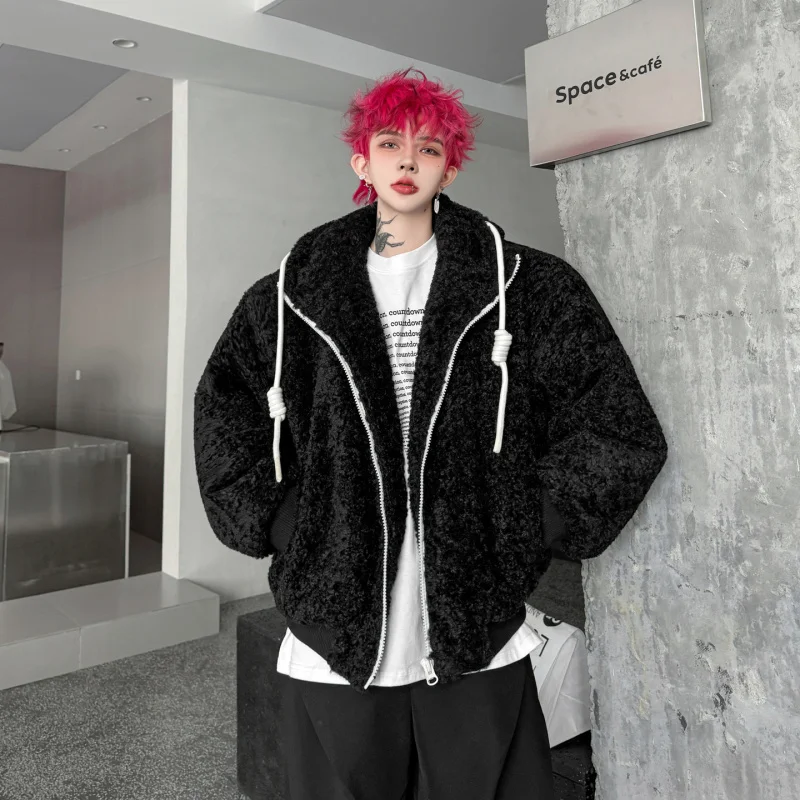 Утепленная хлопковая куртка с капюшоном из овечьего меха, свободного кроя, теплая, мужская повседневная одежда, зимняя новинка, однотонная, с завязками
Утепленная хлопковая куртка с капюшоном из овечьего меха, свободного кроя, теплая, мужская повседневная одежда, зимняя новинка, однотонная, с завязками