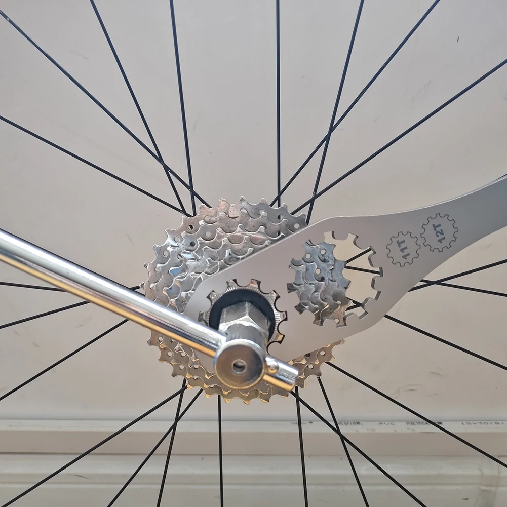 Bicycle Cassette Flywheel Removal Tool Stainless Steel Bicycle Freewheel Repair Tool Bicycle Wrench Bike Maintenance Accessories
Bicycle Cassette Flywheel Removal Tool Stainless Steel Bicycle Freewheel Repair Tool Bicycle Wrench Bike Maintenance Accessories