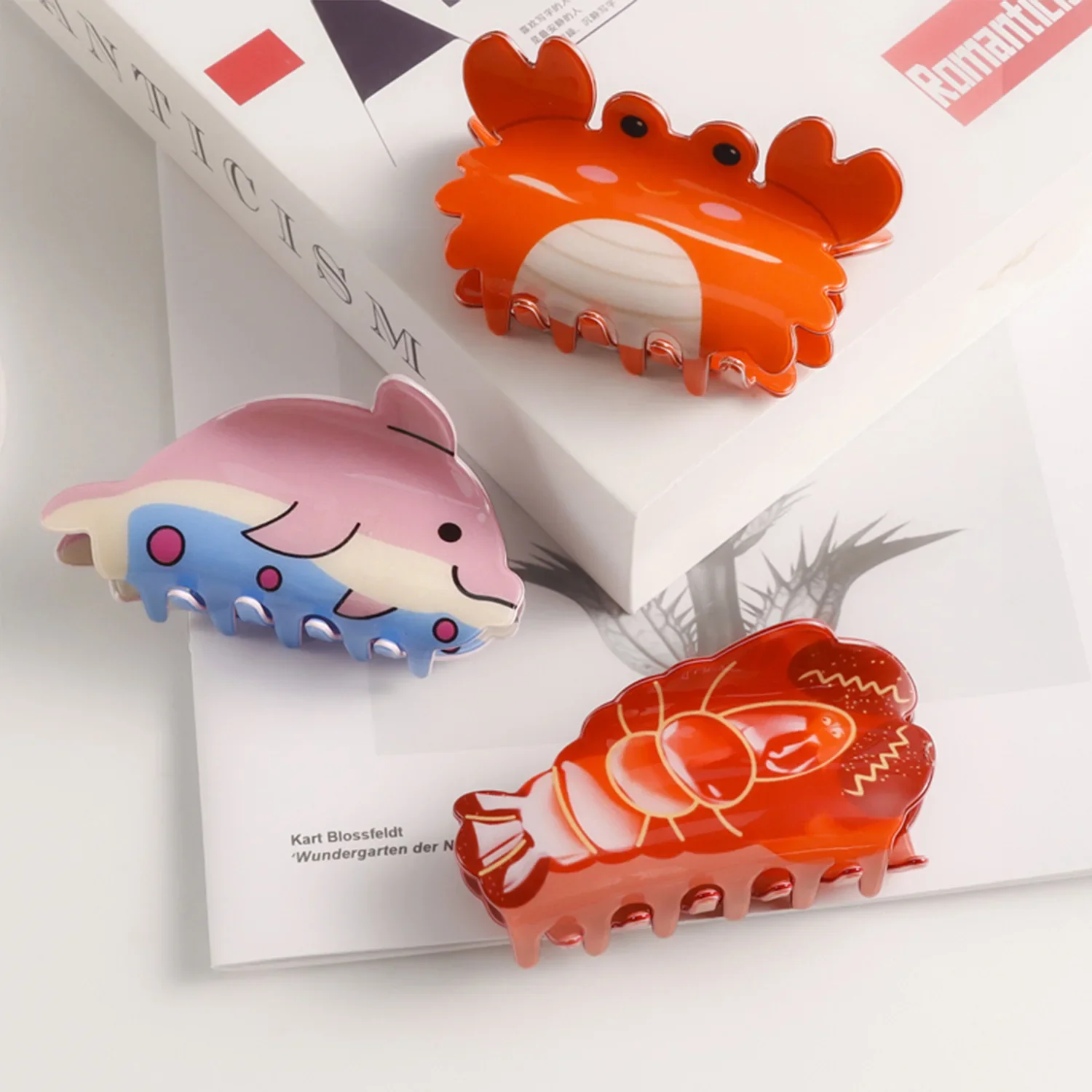 DS Cute Cartoon Lobster Crab Hair Claw Marine Animal Acrylic Claw Clips Summer Trendy Hair Clips Hair Accessories for Women
DS Cute Cartoon Lobster Crab Hair Claw Marine Animal Acrylic Claw Clips Summer Trendy Hair Clips Hair Accessories for Women