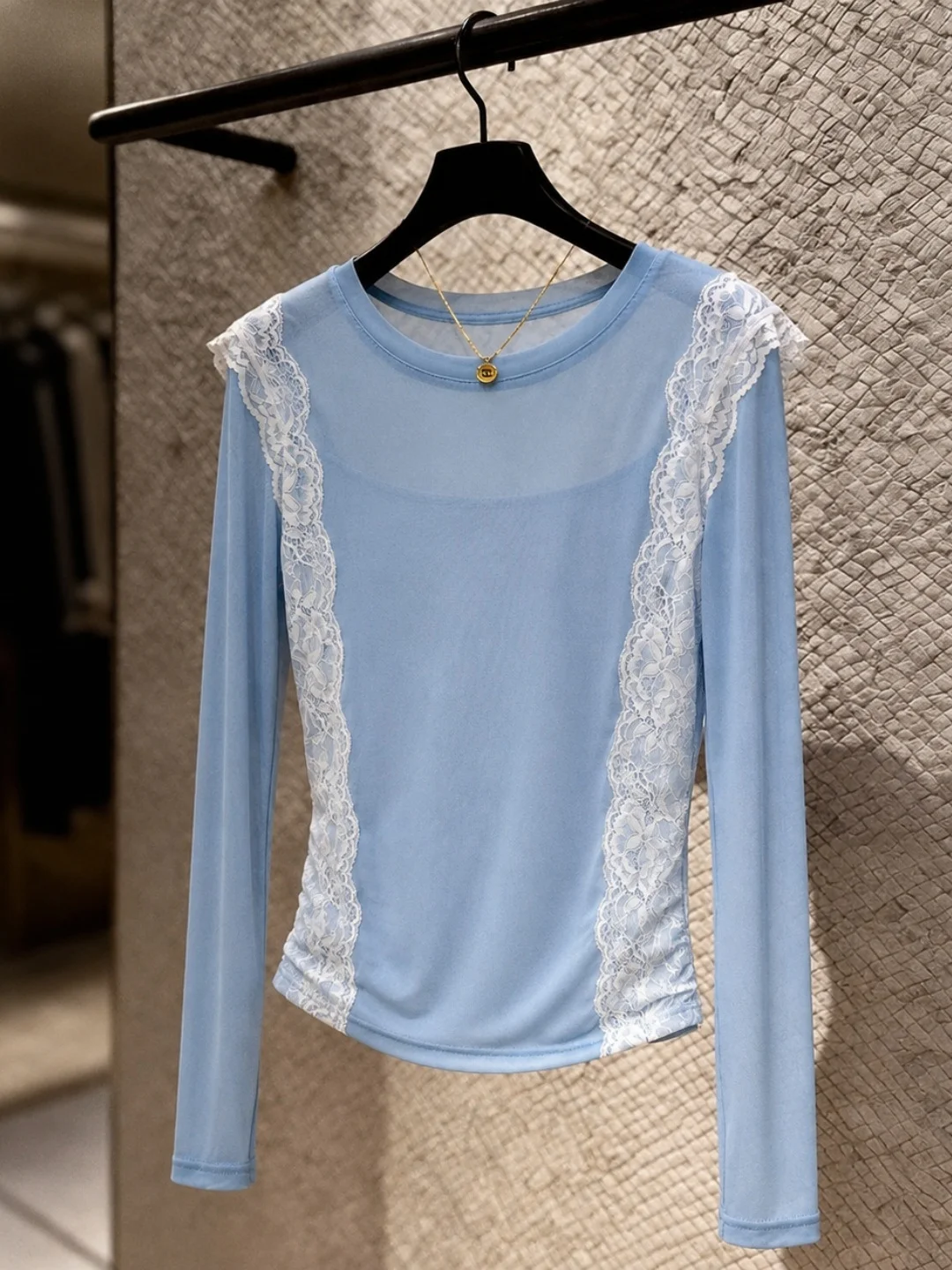 Lace Splice Design Long Sleeve T-Shirt Casual Loose Women's Summer Fashion Sun Protection Top round Neck Regular Length
Lace Splice Design Long Sleeve T-Shirt Casual Loose Women's Summer Fashion Sun Protection Top round Neck Regular Length